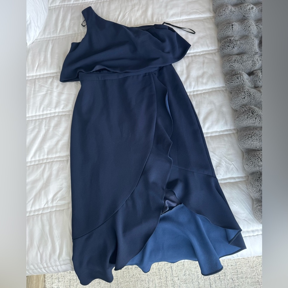 Elegant Navy Blue One-Shoulder Dress
